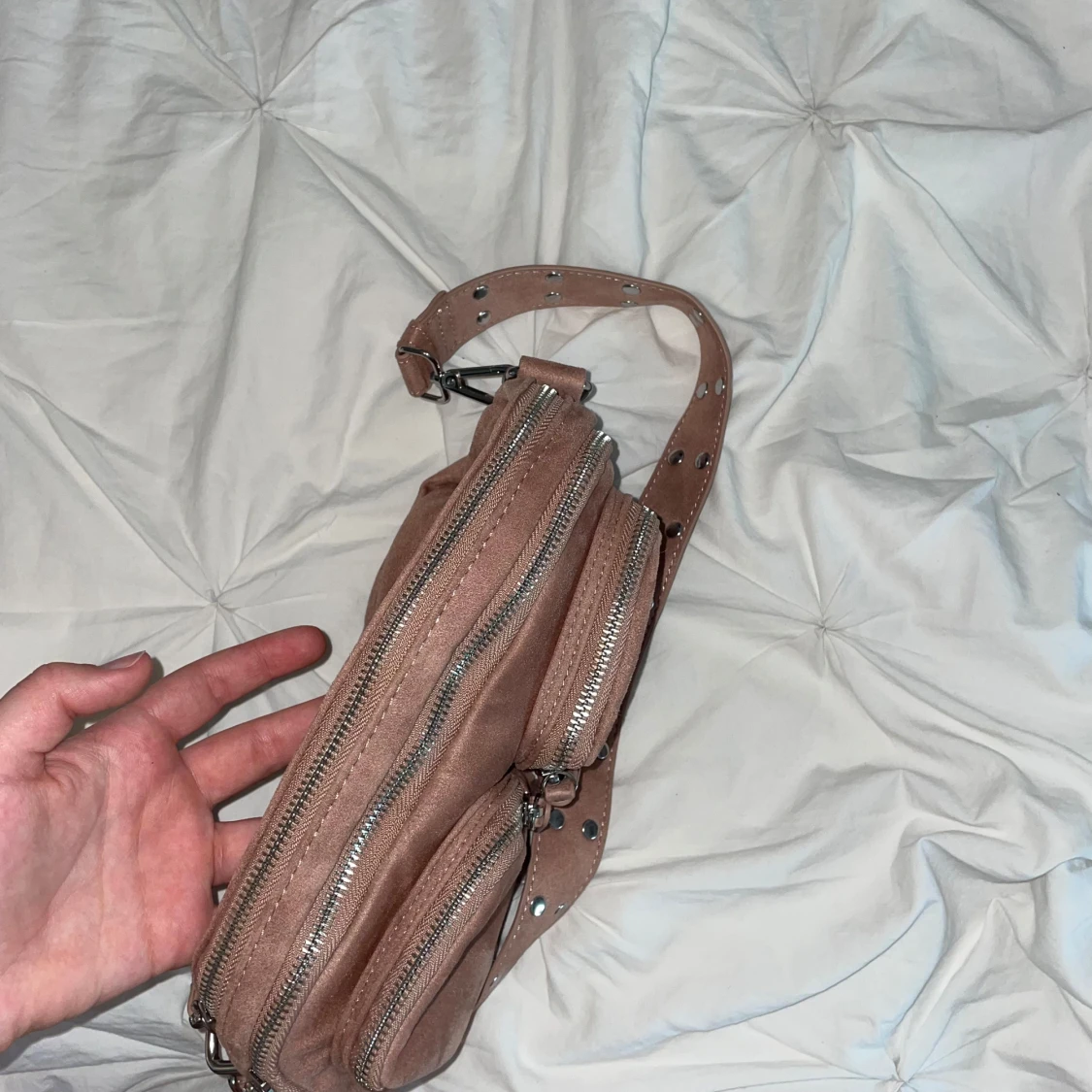 Rosa axelväska från Gina Tricot - 2