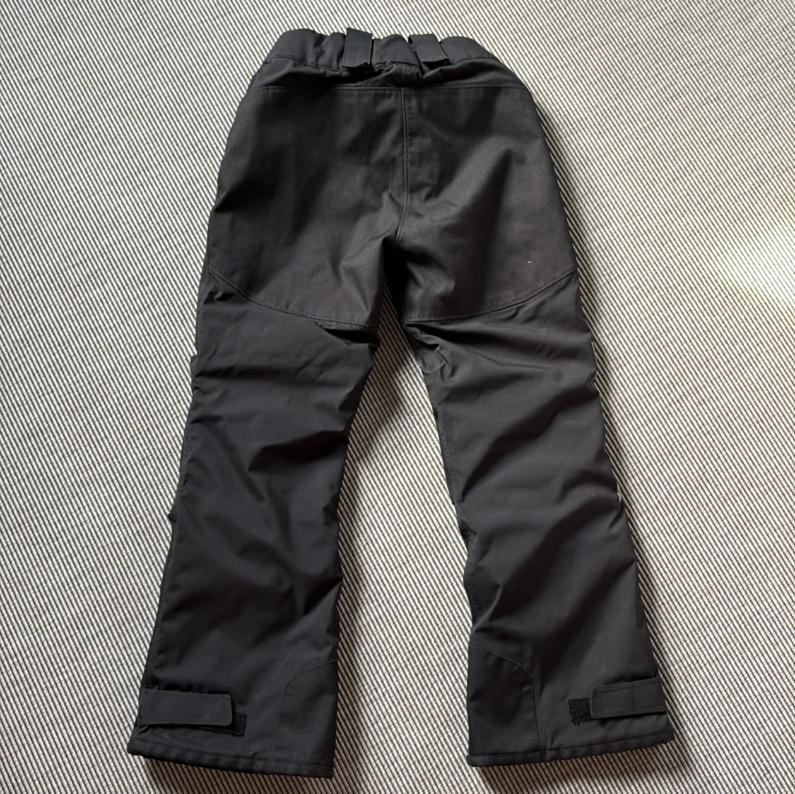 Everest - Svarta täckbyxor/skidbyxor stl 140 - 2