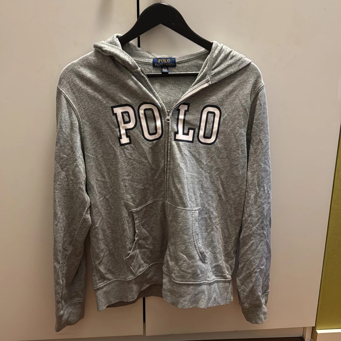 Grå hoodie från Polo Ralph Lauren