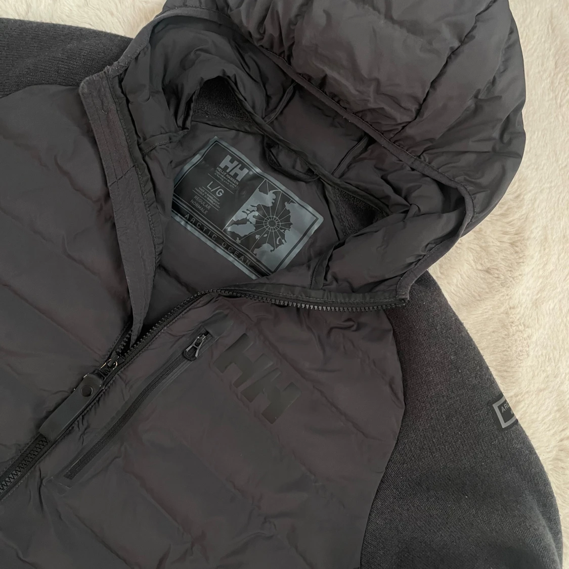 Mörkgrå cardigan  Helly Hansen - 1