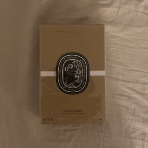 Diptyque Do Son Eau de Parfum Limited Edition  - Säljer Diptyque Do Son Eau de Parfum, 75 ml. Limiter Edition som jag fick i present men redan har en så vill sälja. Priset kan diskuteras 