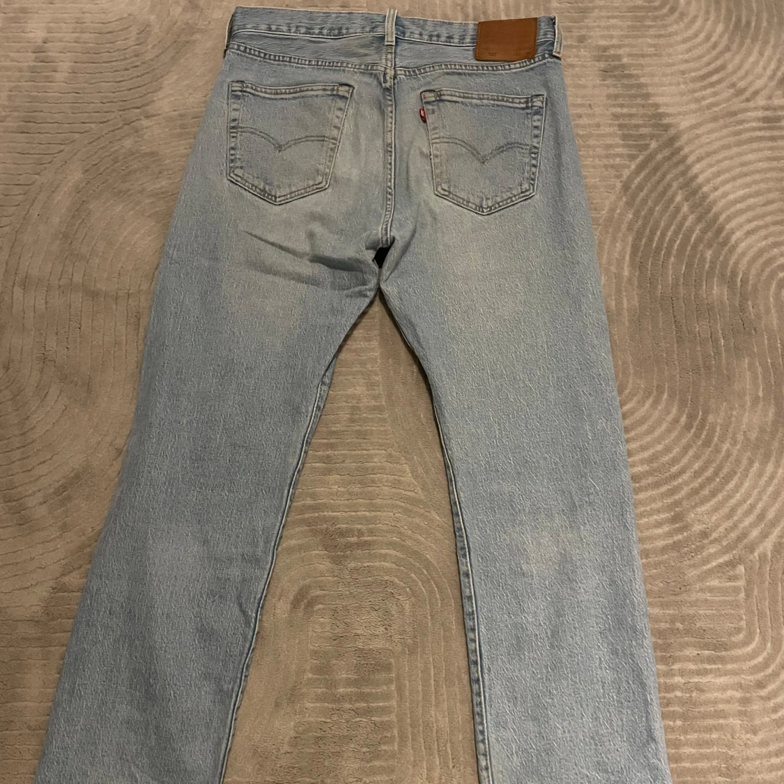 Levi's 501 svarta och ljusblå jeans - 4