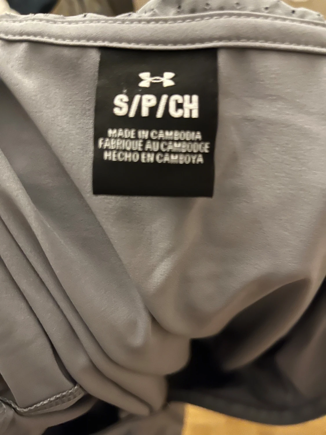 Grå vindjacka från Under Armour - 1