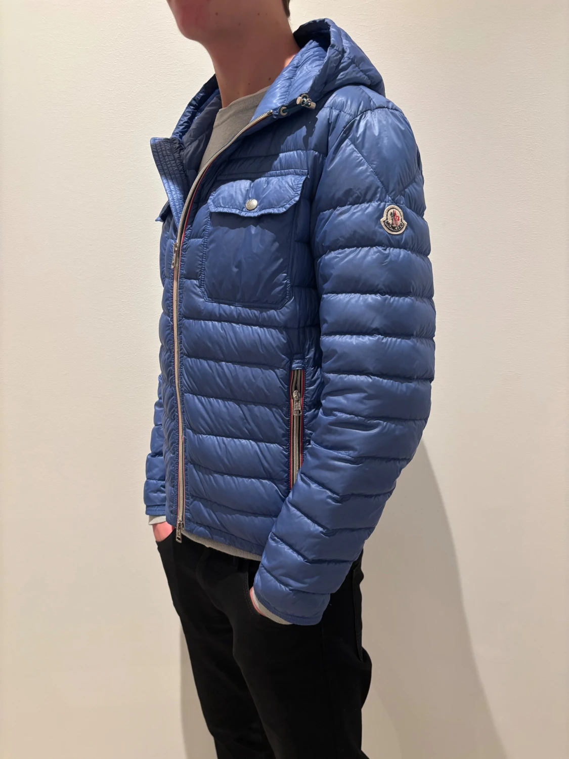 Blå Moncler dunjacka med huva - 1