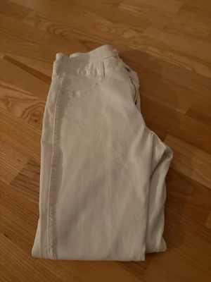 Skinny Jeans  - Str 29 från HM använda 1 kväll. 