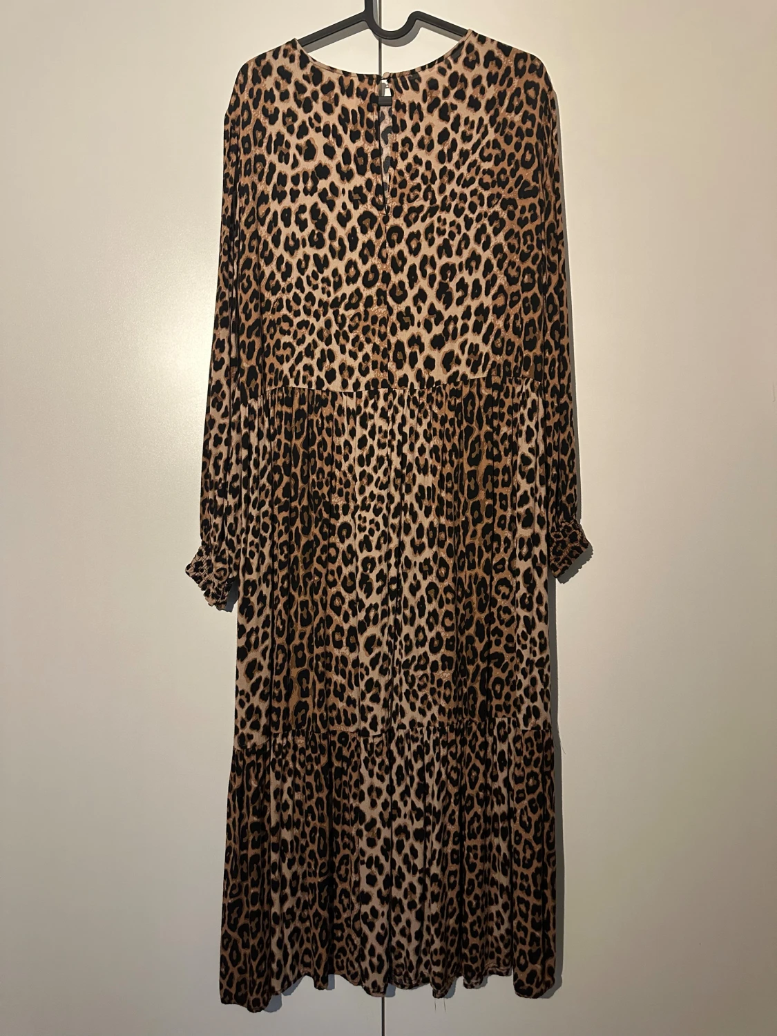 H&M leopardmönstrad klänning, storlek S - 2