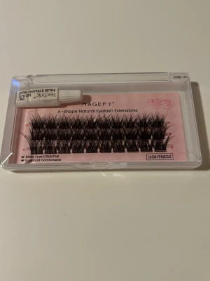 Magefy lösögonfransar med lim - Säljer ett set svarta A-shape lösögonfransar från Magefy med naturlig look. Medföljer ett 1 ml lim från Technic💕
