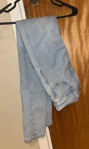 Jeans perfect jeans 👖 Molly  - Helt nya oanvända perfect jeans från Gina tricot. 