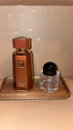 50ml Liquid Brun  - En hel 50ml flaska av Liquid brun, fin present att ge som julklapp, 10% rabatt på bundles, valfri 5ml sample på köpet 