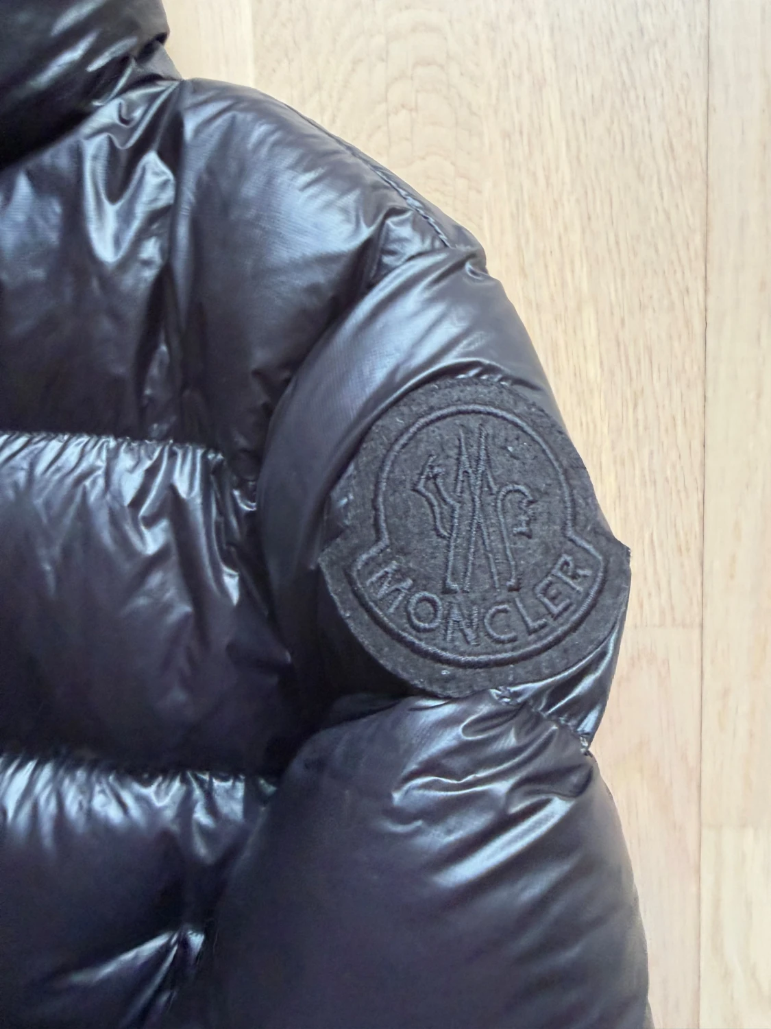 Svart Moncler pufferjacka dam - 1