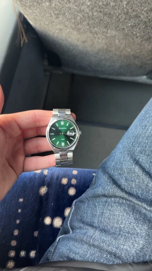 Moretime klocka  - Tjena säljer nu min Moretime klocka med grön urtavla klockan är fin och har inga repor.