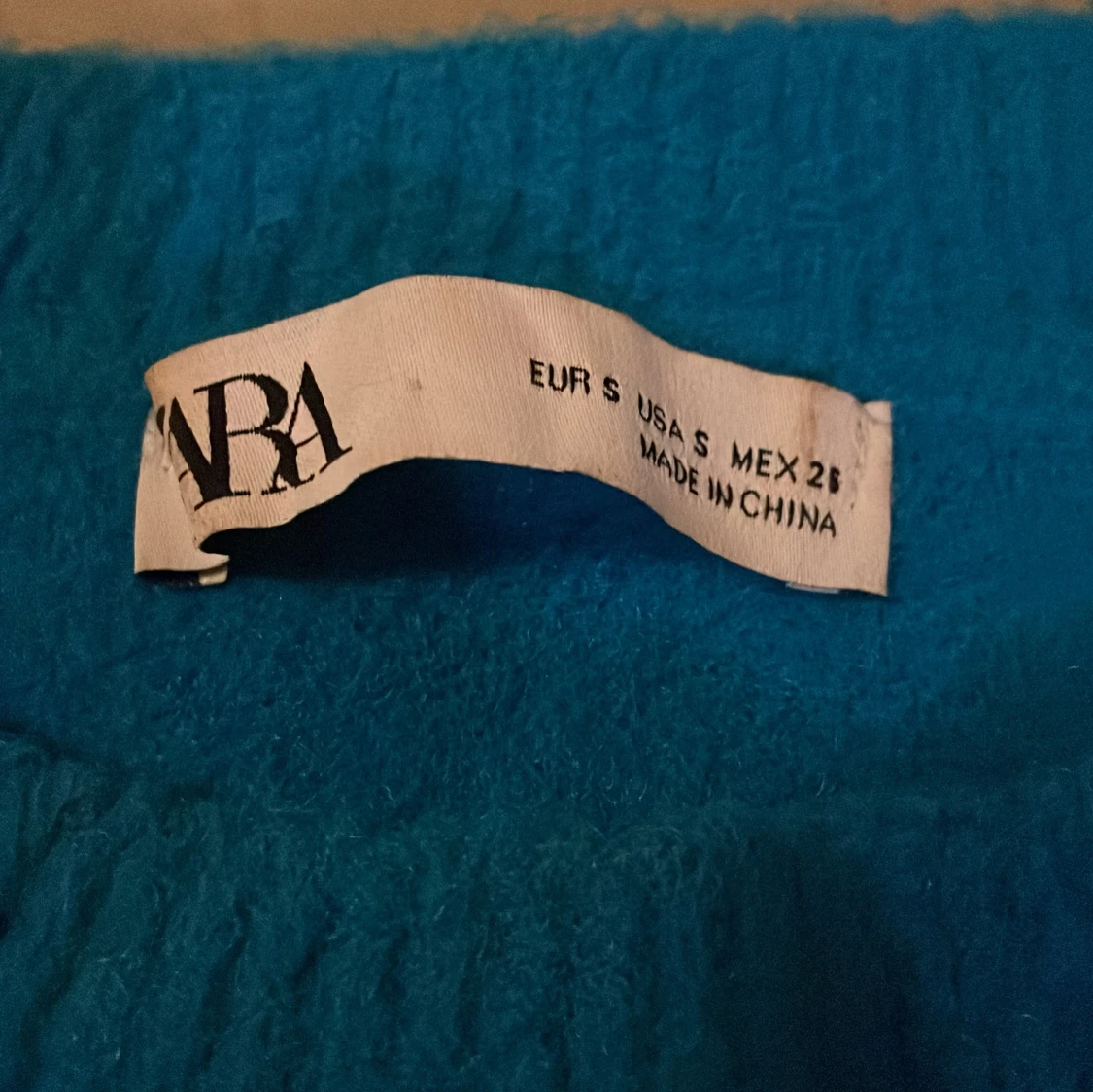 Blå croppad tröja från Zara - 1