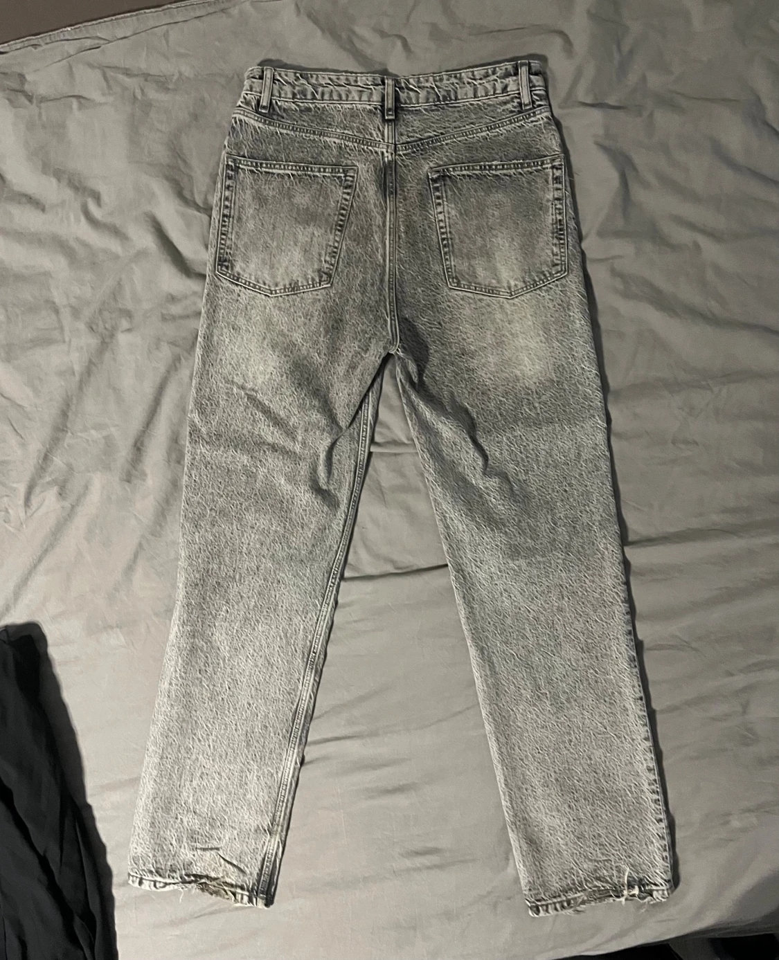 Gråa jeans från ASOS - 1