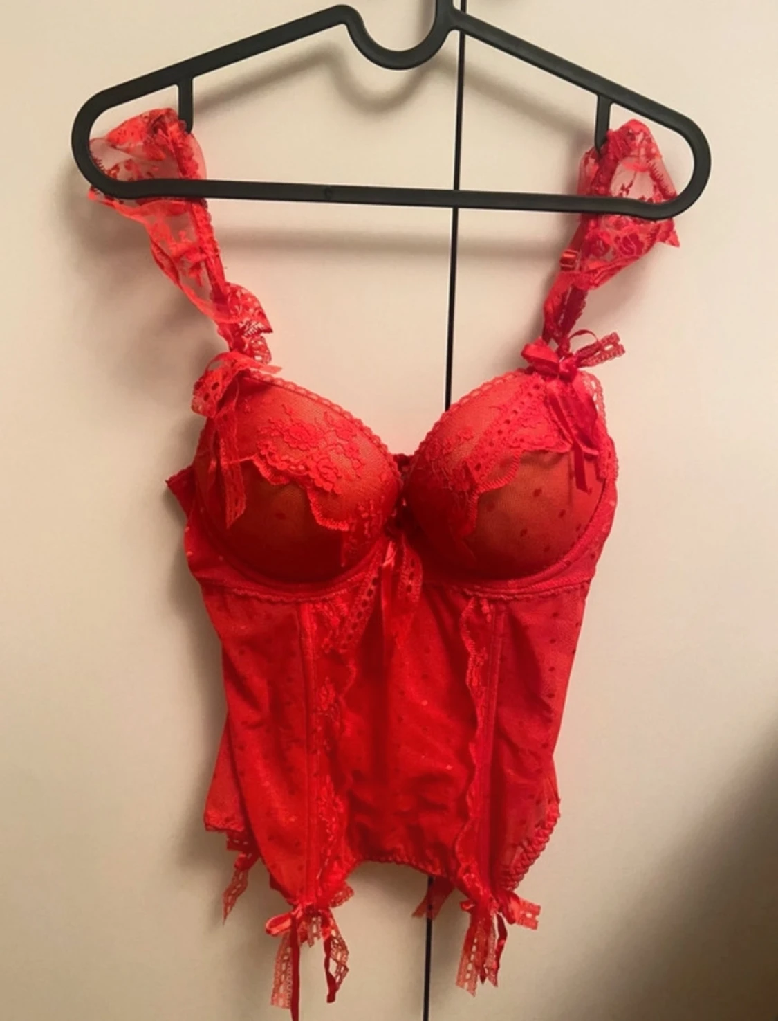 Röd spetsväst från Soleil Sucre - 1