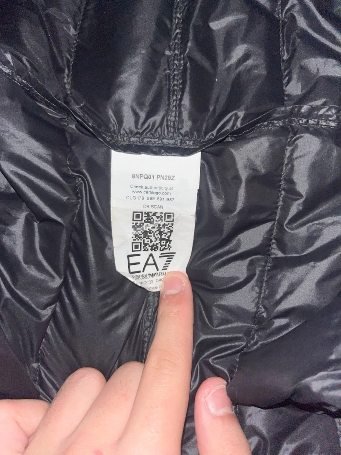 Svart dunväst från EA7 Emporio Armani - 5