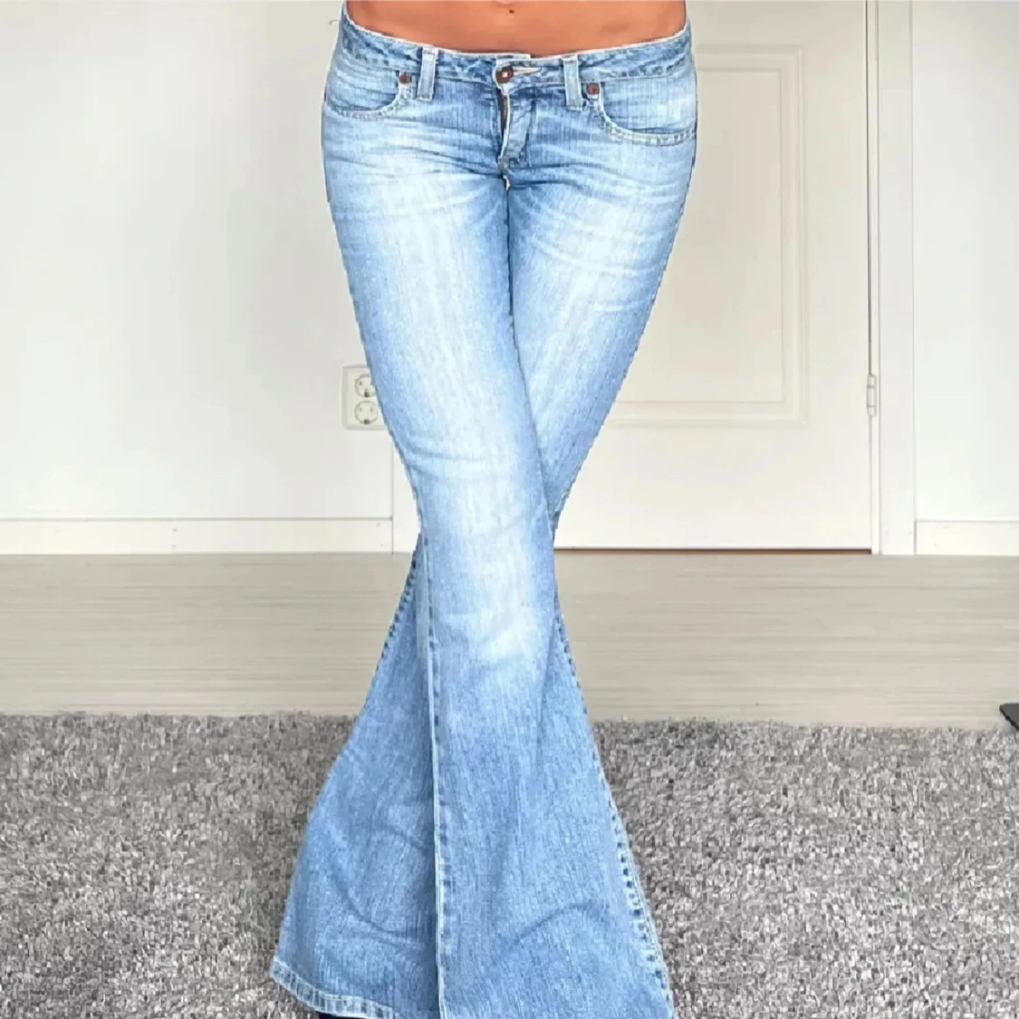 low waist jeans