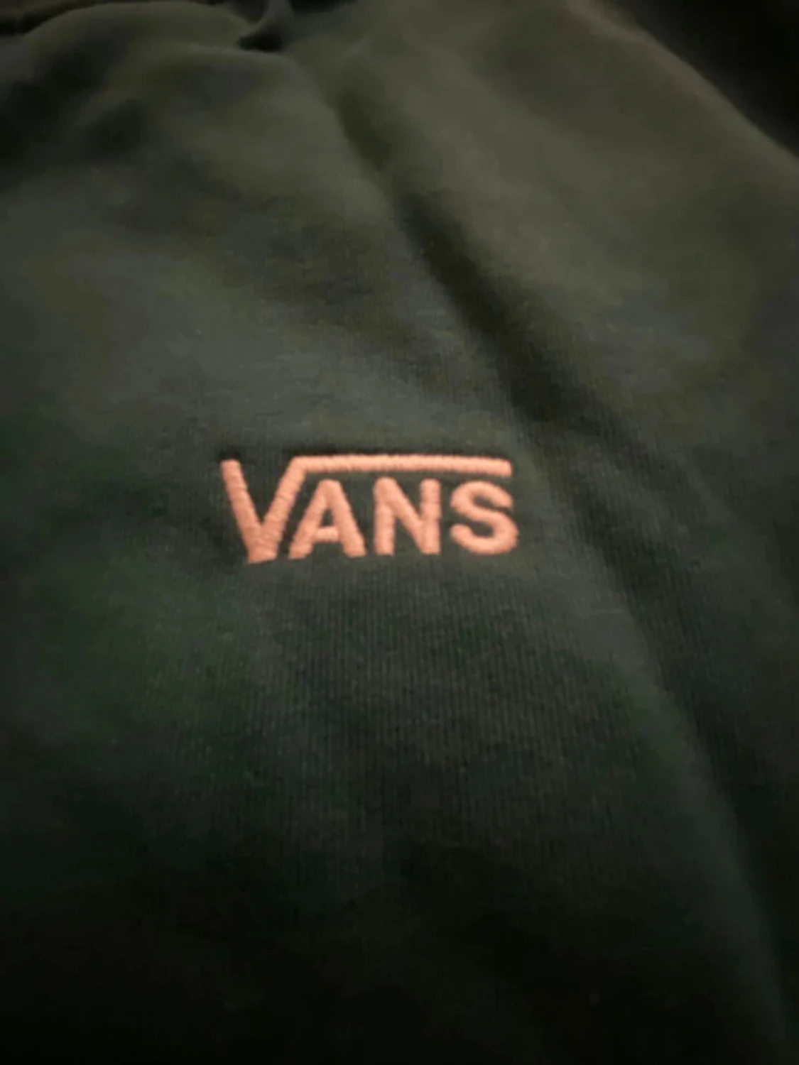 Mörkgrön sweatshirt från Vans i storlek S - 2