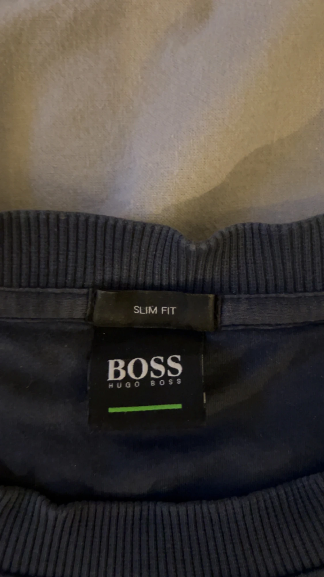Blå slim fit tröja från Hugo Boss - 2