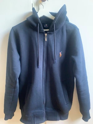 Polo Ralph Lauren Limetid Edition - En exclusiv vara som jag fick i present av mormor, storlek M och extremt schysst!