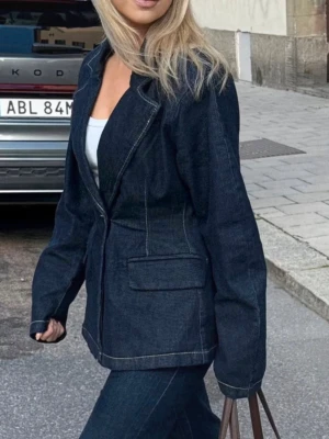 Jeansjacka  - Storlek S från Gina tricot! Slutsåld. Nypris 699kr