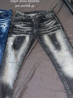 Byxor storlek 42 använda två gånger -  Helt nya använda två gånger riktig feta
