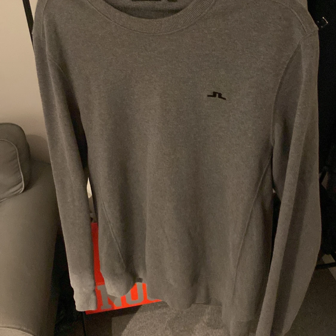 Grå sweatshirt från J.Lindeberg - 2