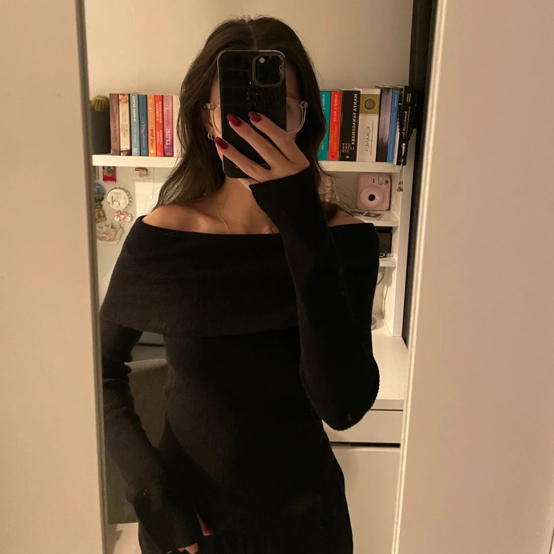 Svart offshoulder tröja