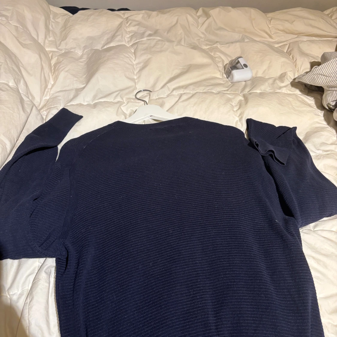 Mörkblå stickad tröja från Lacoste - 2