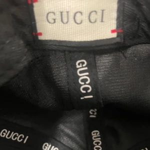  keps med GG-mönster - En keps med GG mönster pris kan diskuteras kan skicka extra bild om du vill använda 4 gånger 