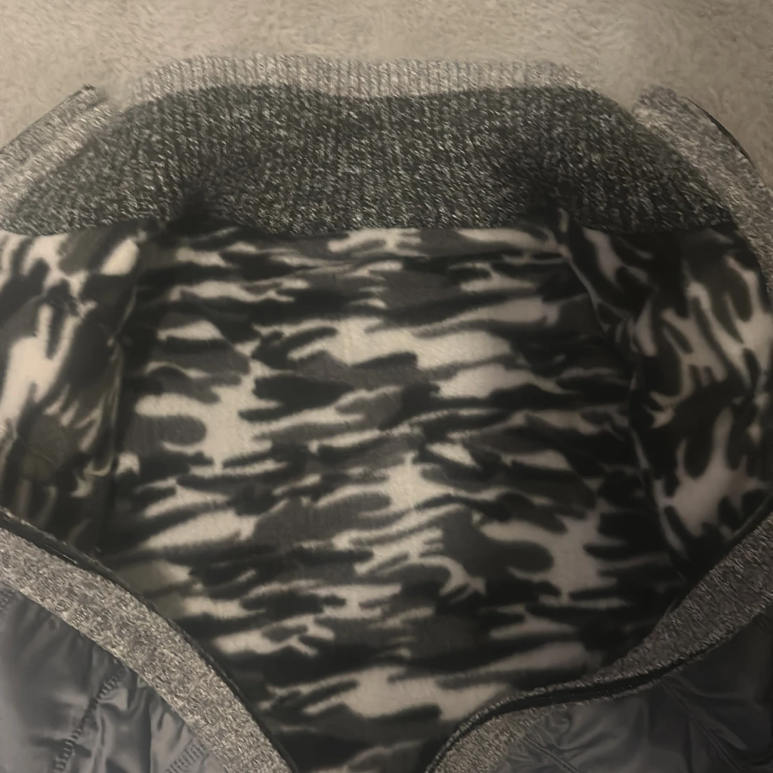 Grå quiltad cardigan jacka - 2