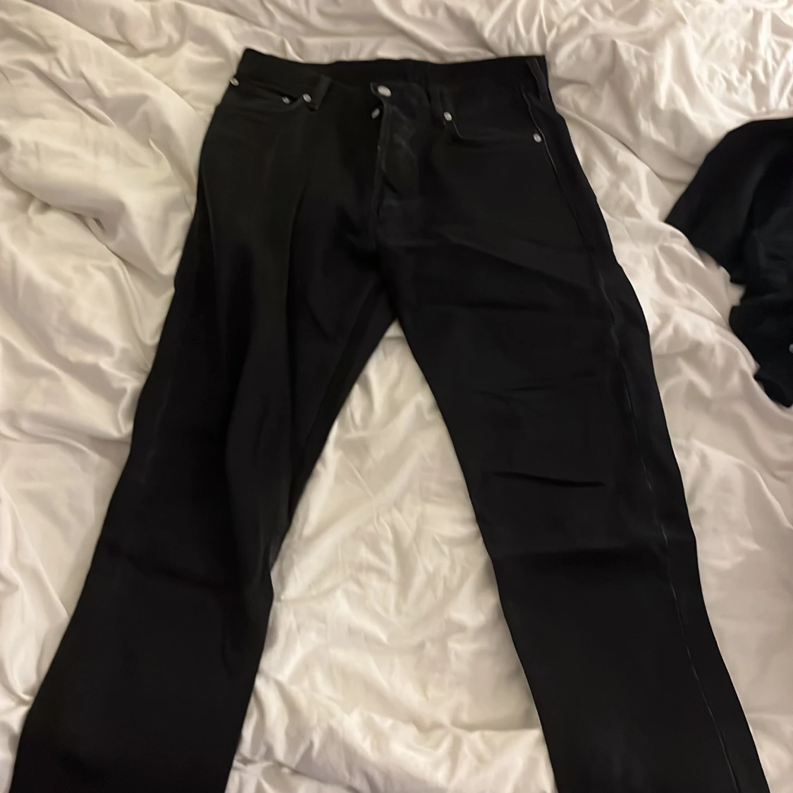 Svarta Barrel jeans från Weekday 32/32