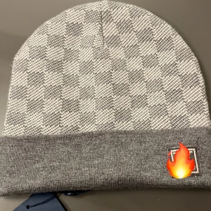 Mössa  - Ställ gärna frågor 