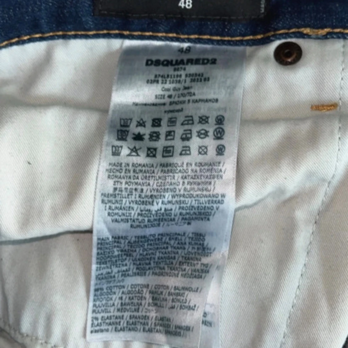 Blå jeans från Dsquared2, storlek 48 - 2