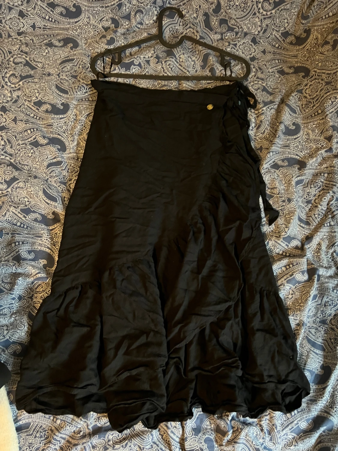 Svart omlottkjol Pernilla Wahlgren - 2