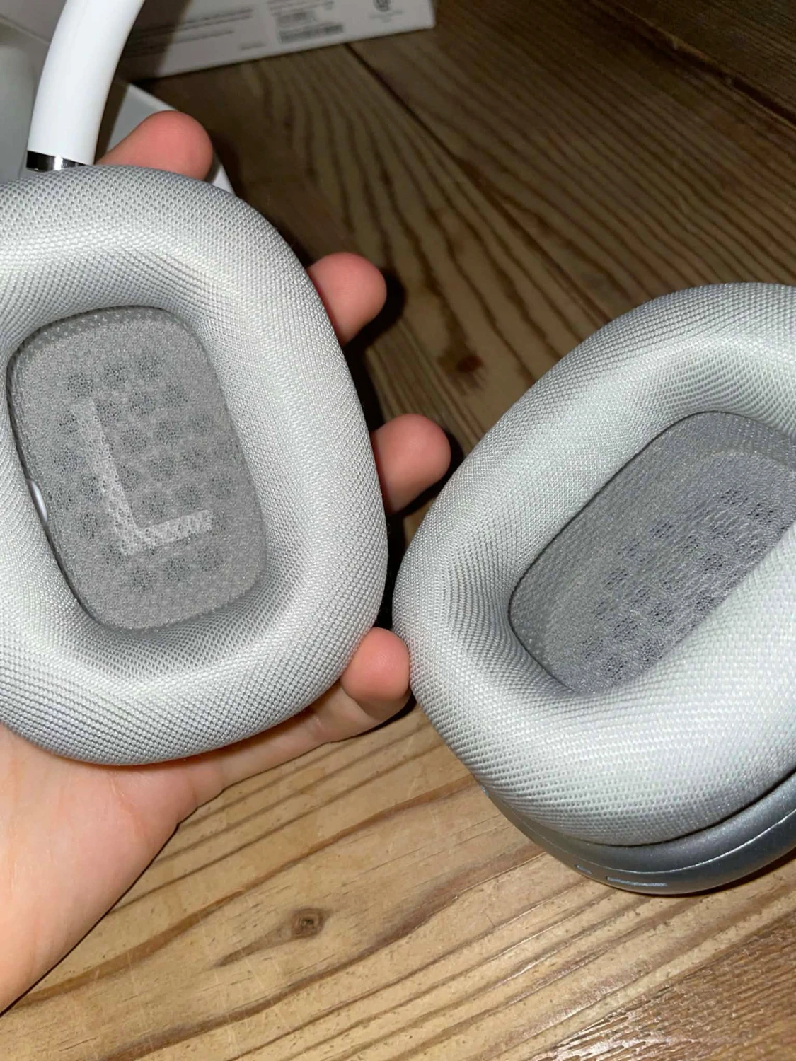 AirPods Max - 4