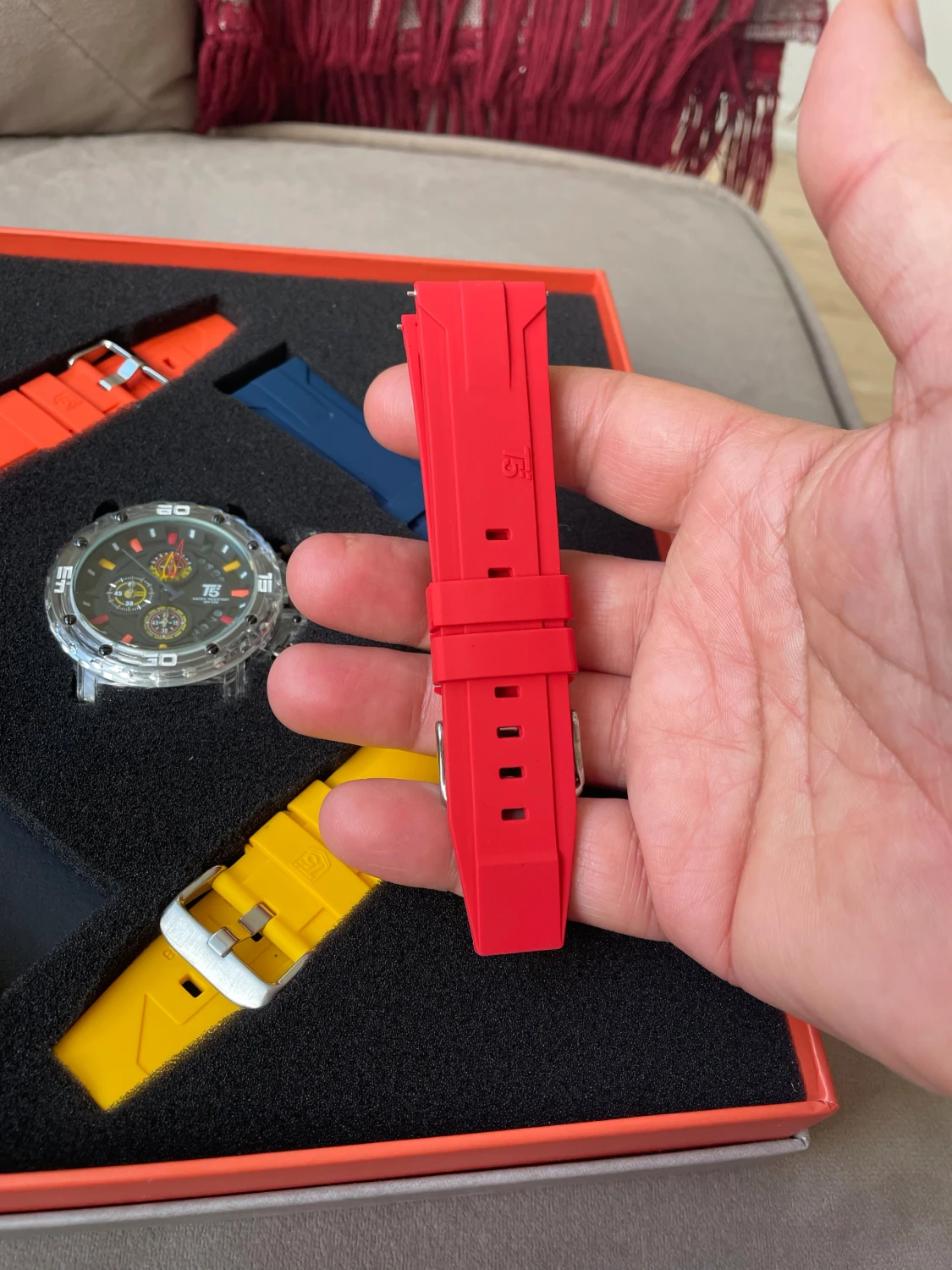 T5 klocka med färgglada silikonband - 5