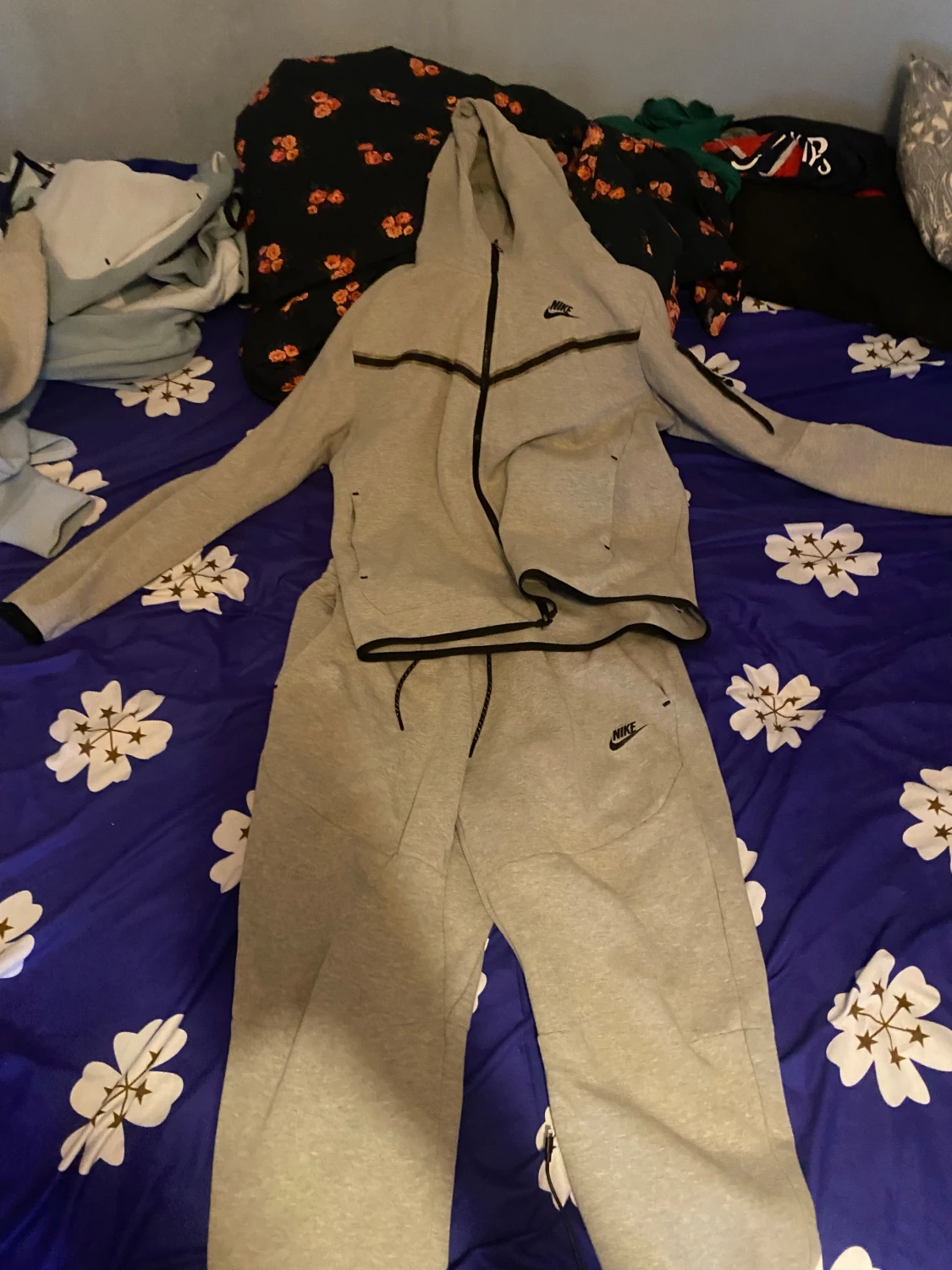 Nike Tech dress Grå