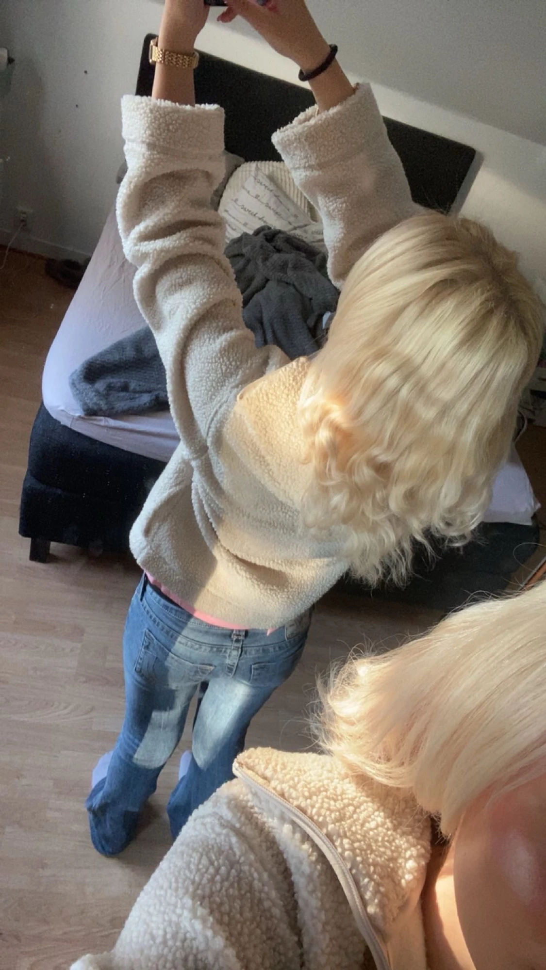 Blå true religon jeans med rosa broderi