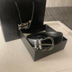 Mont Blanc bälte - Bra skick, rätt så långt bälte passar alla men främst M-L.