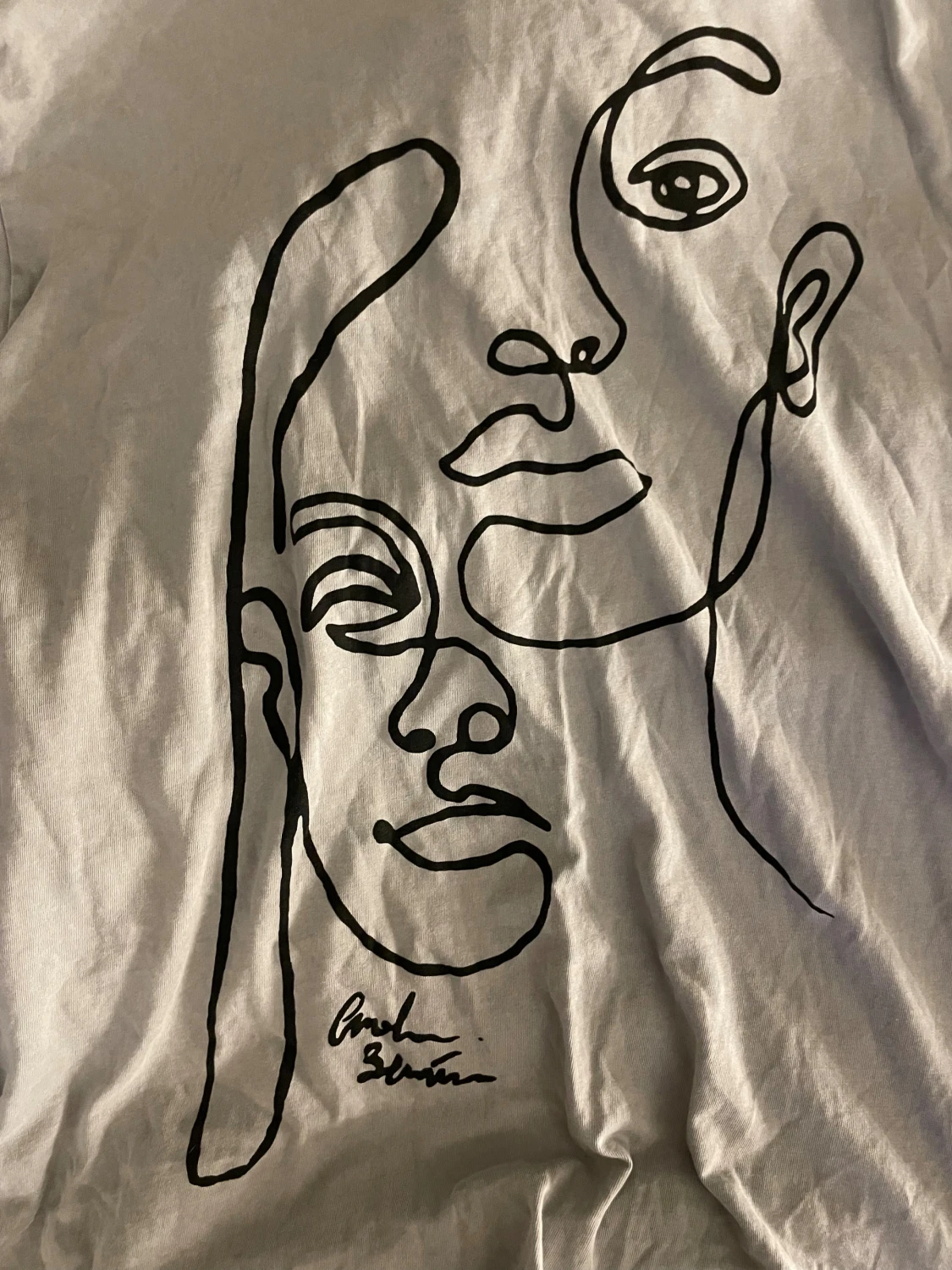 Grå t-shirt med tryck🩶 - 4