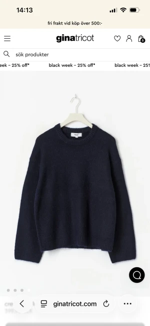 Stickad tröja gina - Superfin och skön marinblå stickad tröja från gina, storlek xs. HELT SLUTSÅLD! Bara att höra av dig vid frågor🩷postar inom 1 dag om jag är hemma!