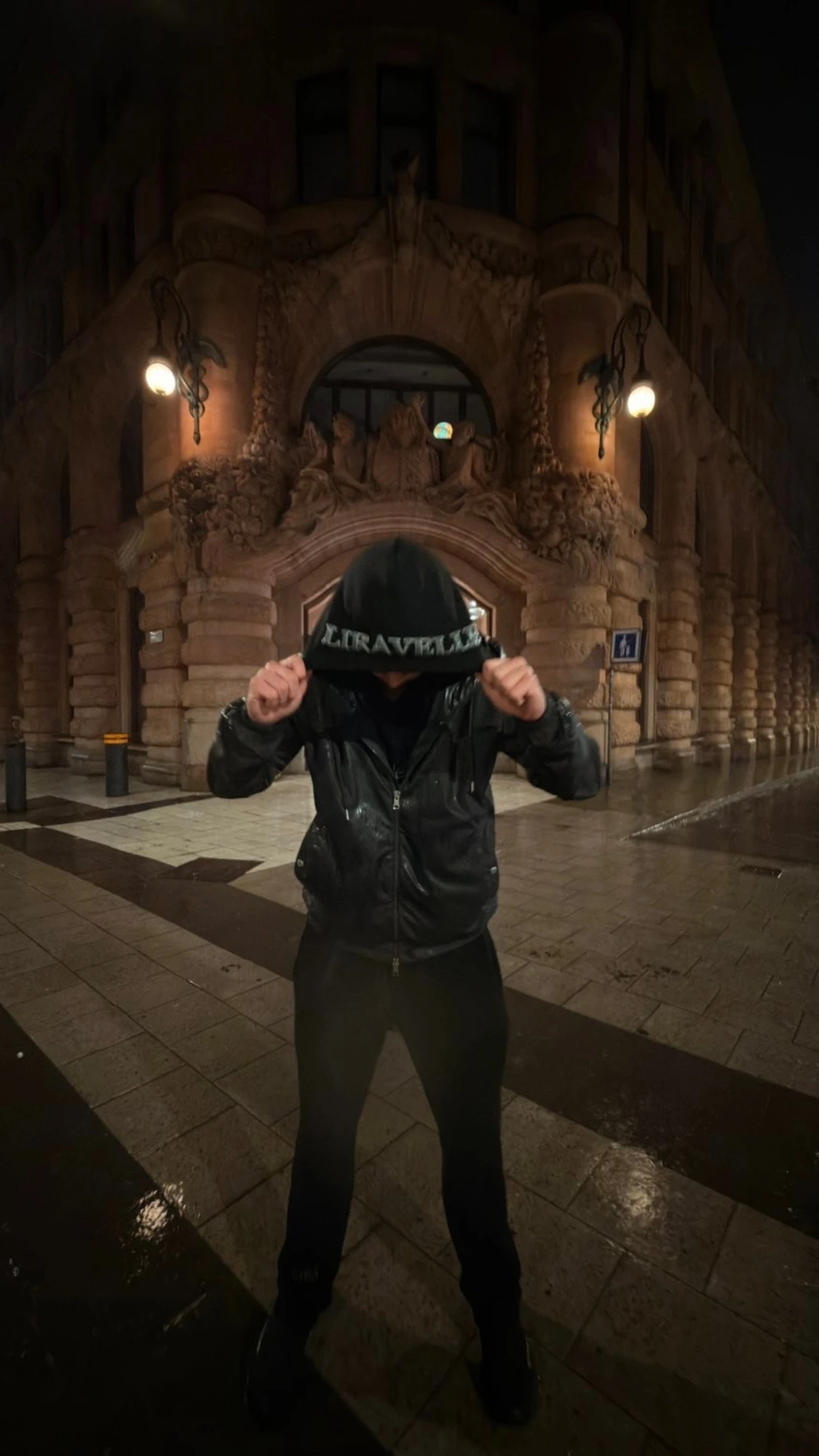 Svart tracksuit från Liravelle - 2