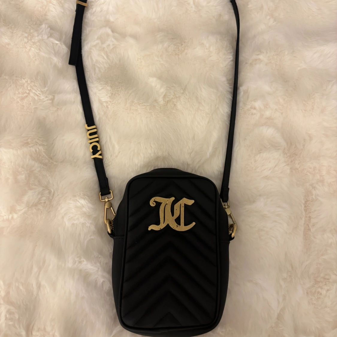 Svart axelväska från Juicy Couture - 1