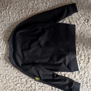 Stone Island tröja - Storlek M har använt typ 2 gånger.