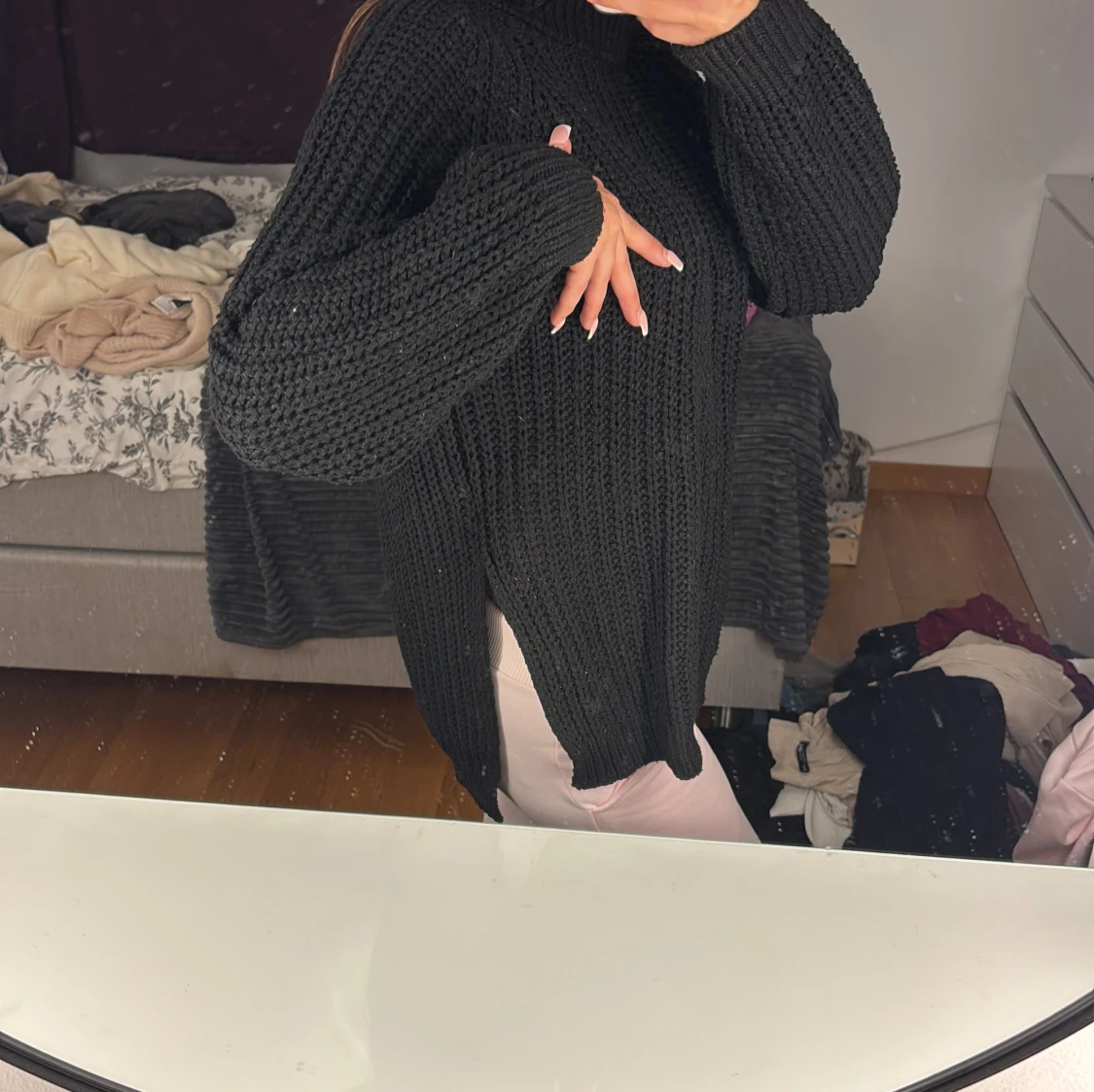 Svart stickad polotröja - 1