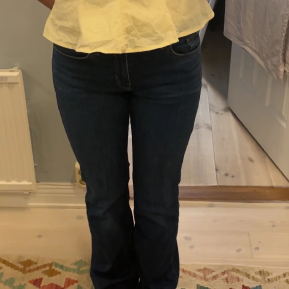 Mörkblå bootcut jeans - 1