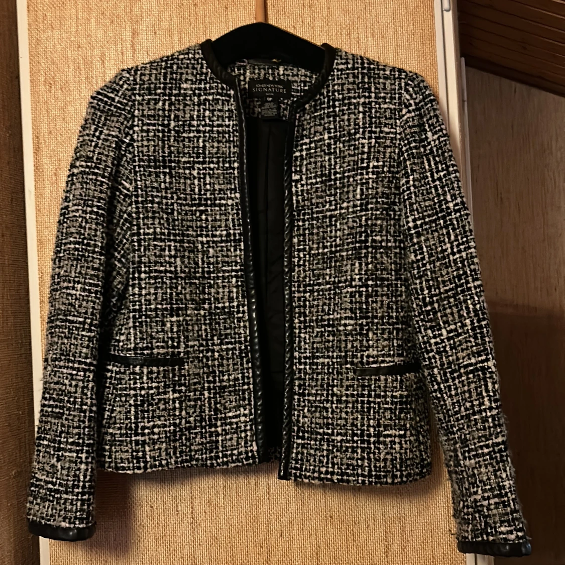 Rutig svartvit kavaj