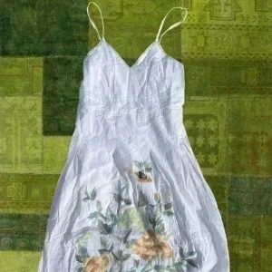 vintage deadstock dress/klänning - dm me if you wondering anything^^ if it dosent say vintage in titel, its not vintage! so always look at the name.  -  if you can buy the price thats already set it would be very kind of you, but if u really cant, price can always be talked about, just dont do rude requests!  - i send the stuff the same day or the next day! i always text everyone letting them know when i send there stuff ^^  -  if you like this iteam i have more thats alike most of the time on my profile if you wanna check out mo