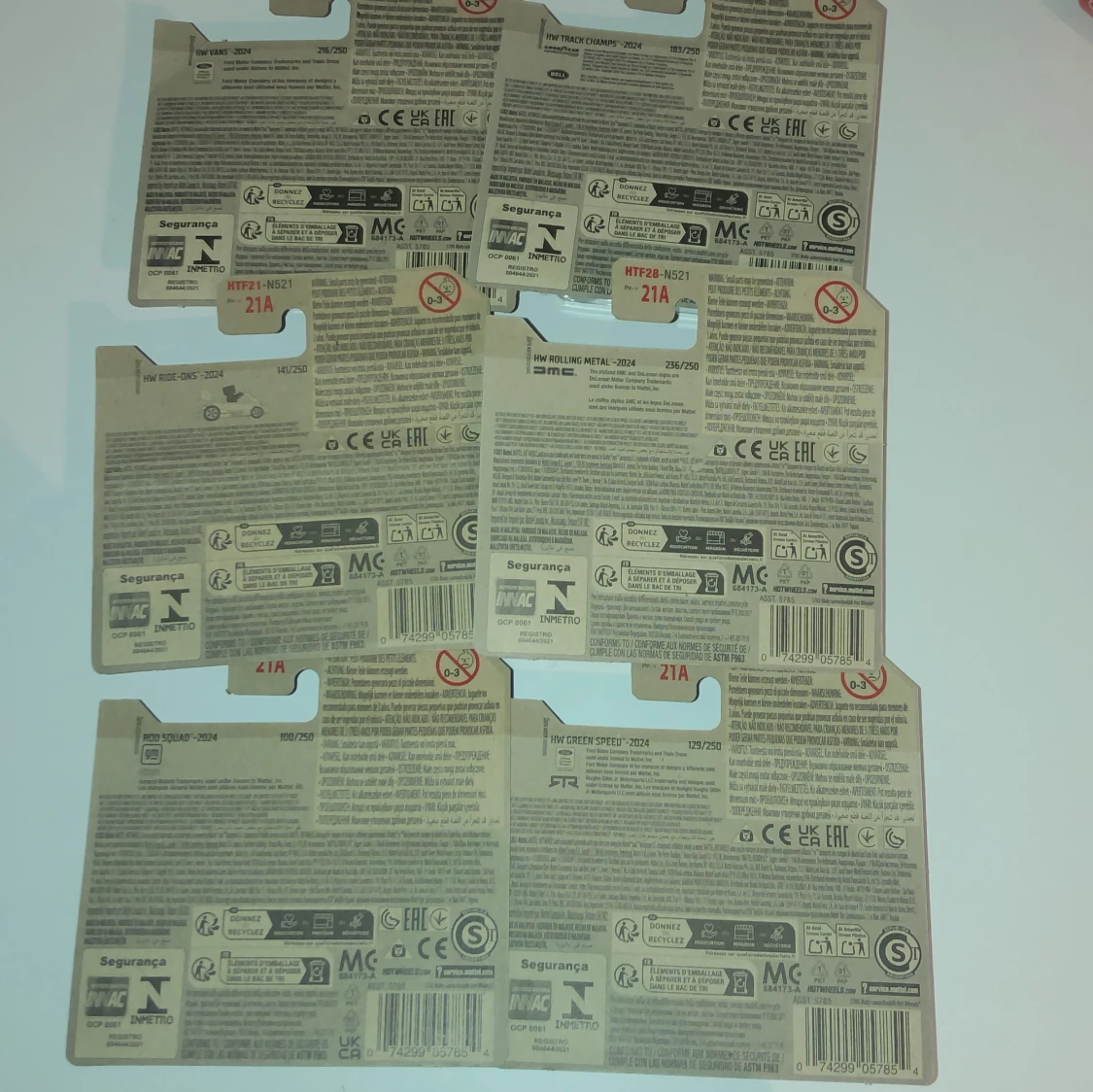 6 hotwheels th +en till som gåva  - 2