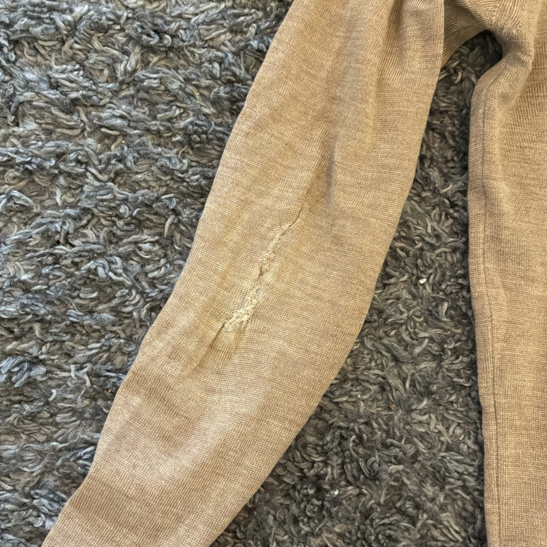 Beige tunn stickad tröja från Stenströms - 2